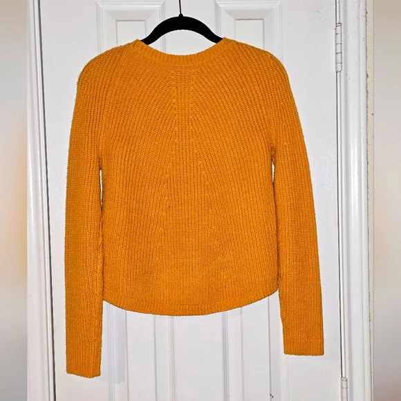 Theory Jaydee sweater. Size P. Color saffron. - Picture 2 of 2